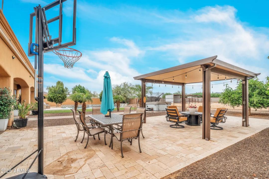 Real Estate Picture 35