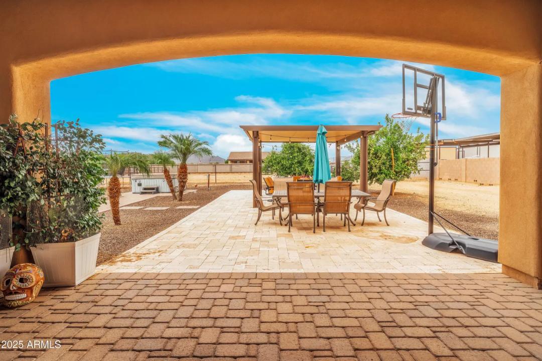Real Estate Picture 36