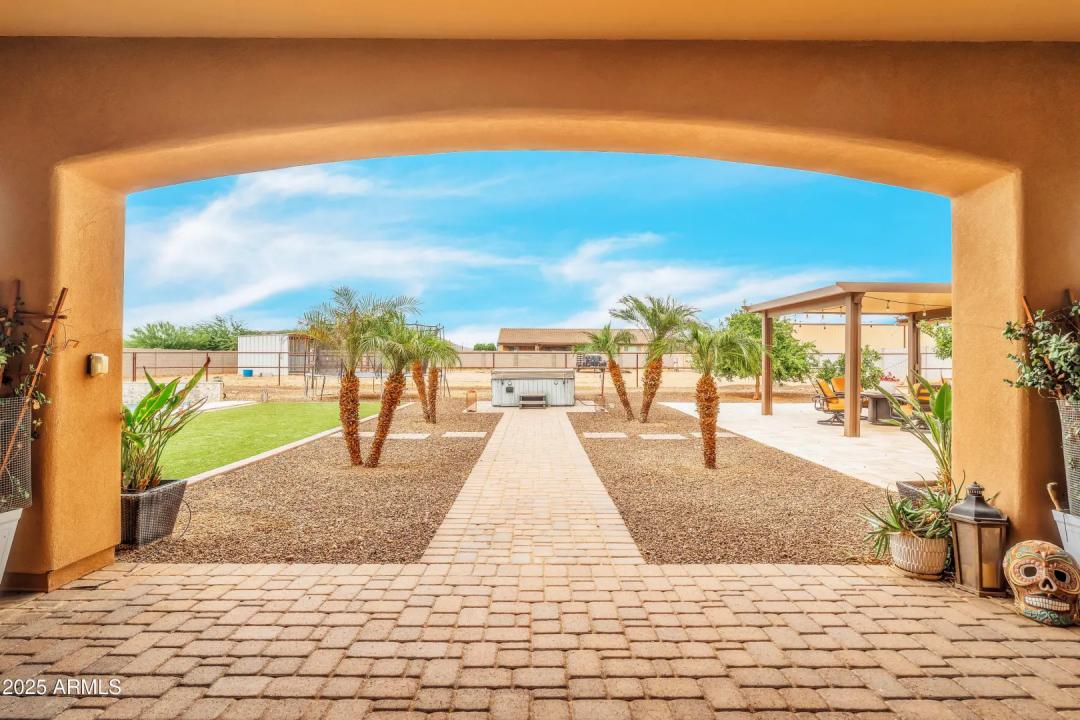Real Estate Picture 37