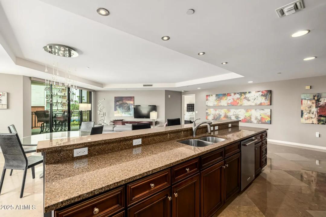 Real Estate Picture 13