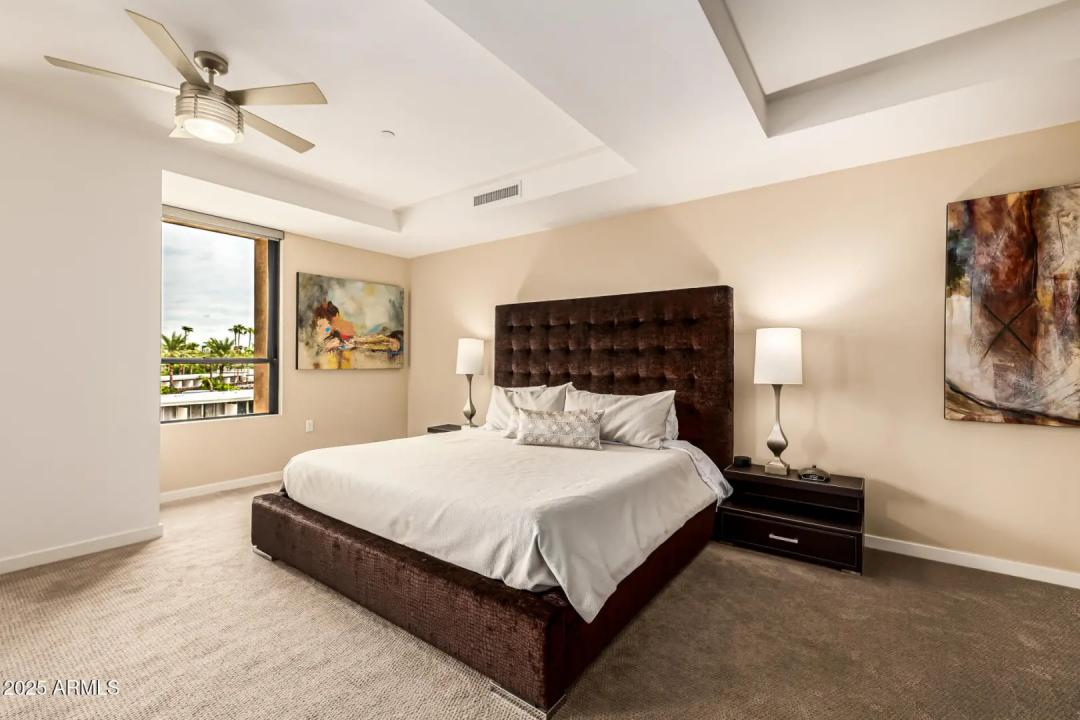Real Estate Picture 4