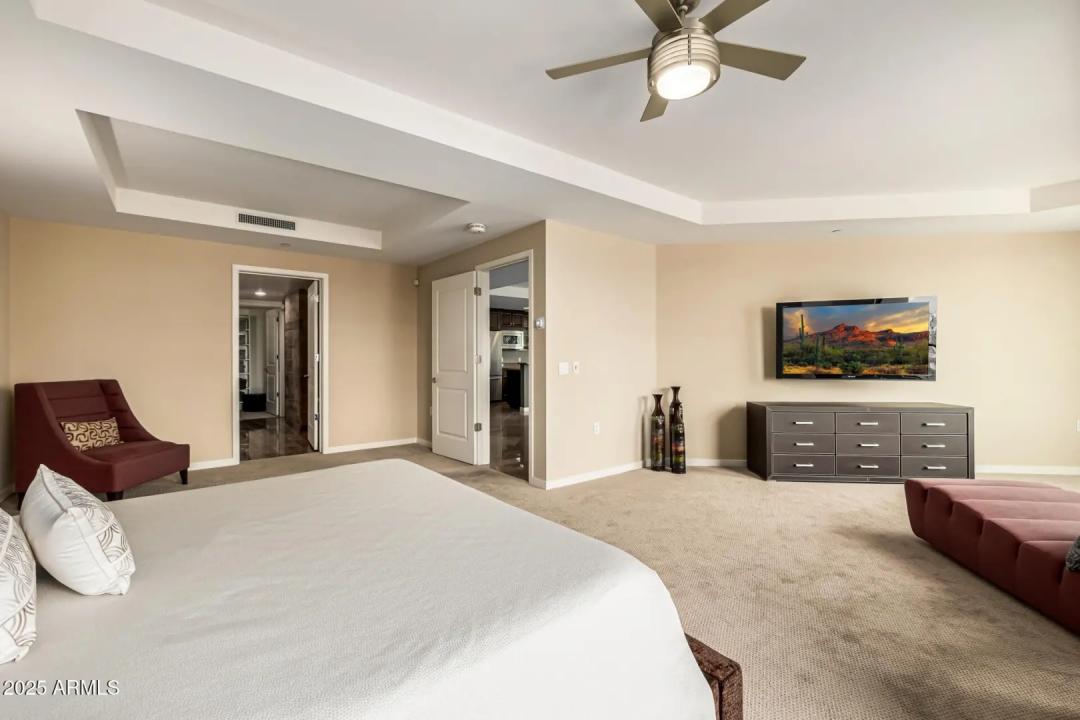 Real Estate Picture 16