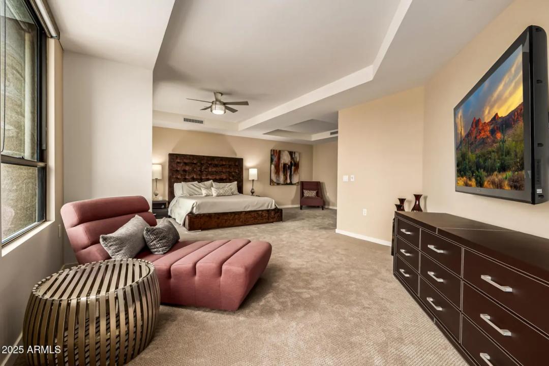 Real Estate Picture 18
