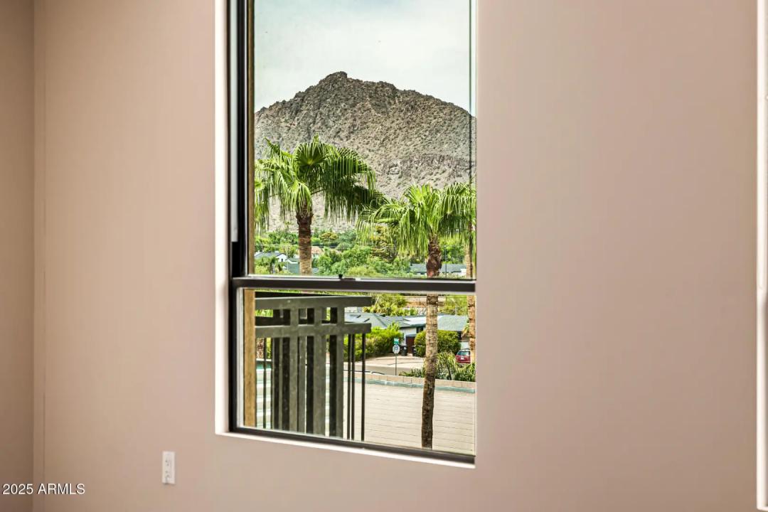 Real Estate Picture 19