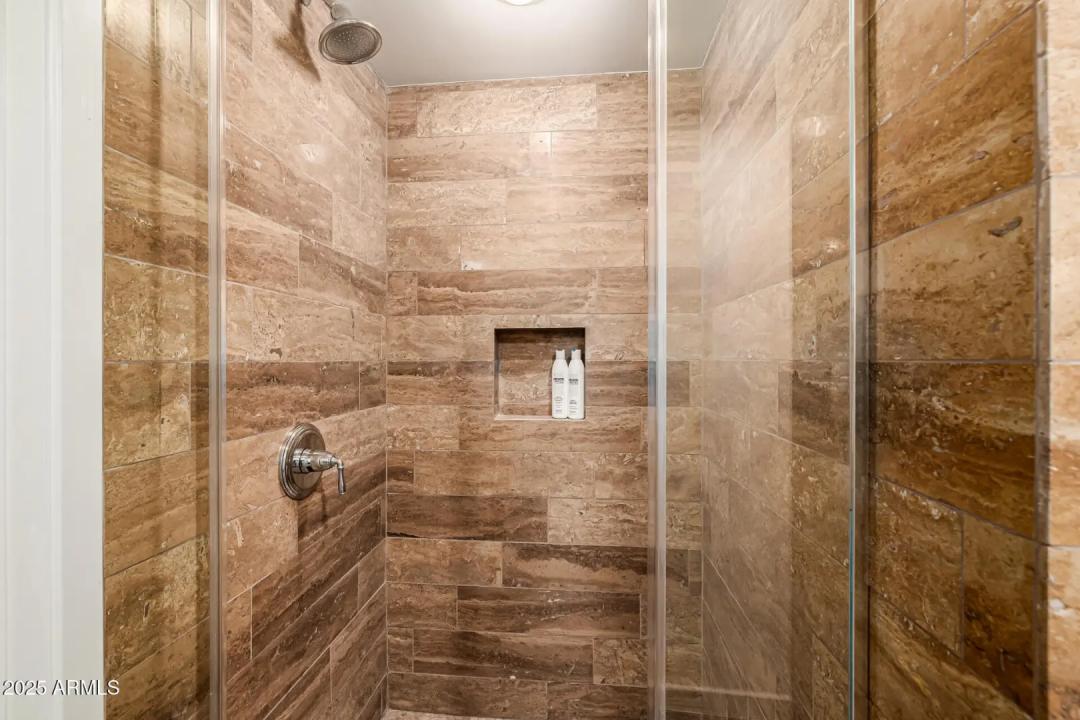Real Estate Picture 22