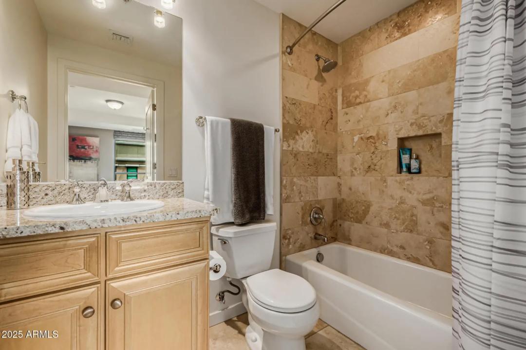 Real Estate Picture 24