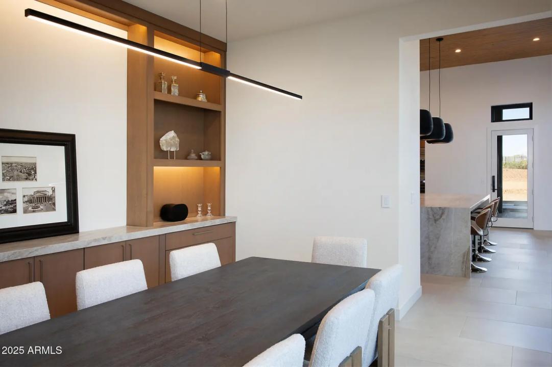 Real Estate Picture 9