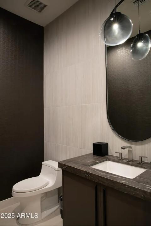 Real Estate Picture 17