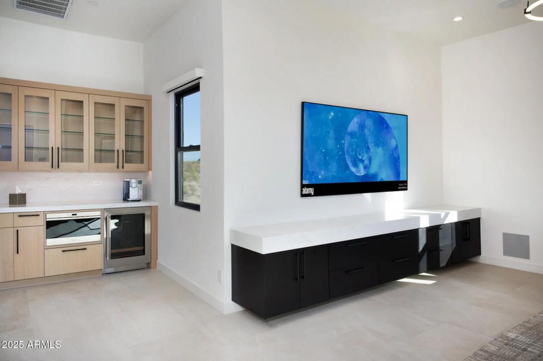 Real Estate Picture 26