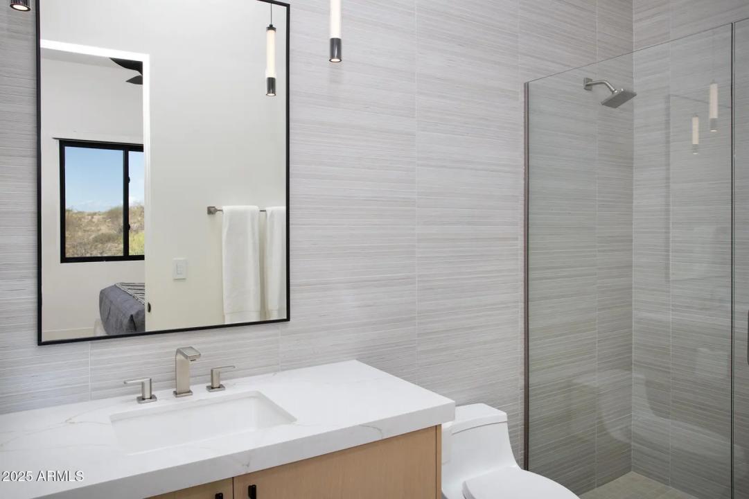 Real Estate Picture 28