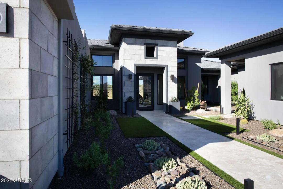 Real Estate Picture 36