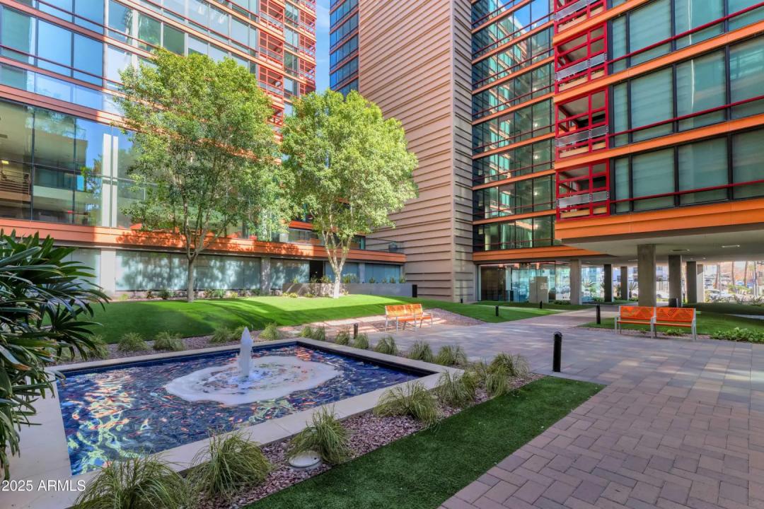 Real Estate Picture 18