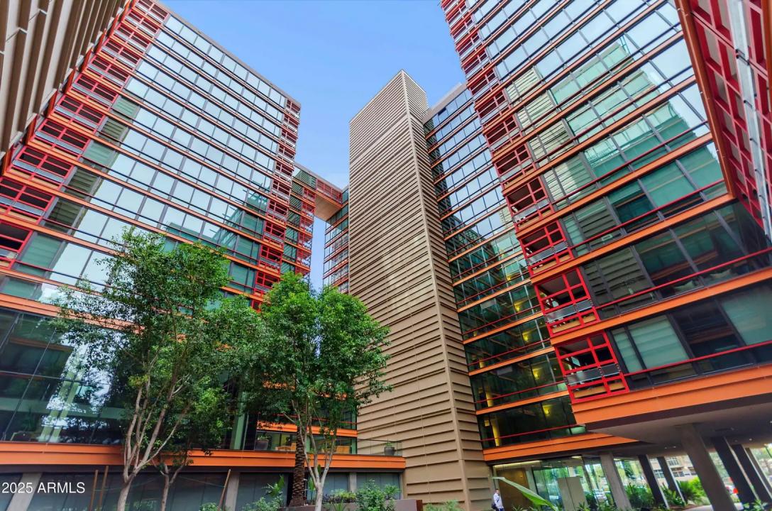 Real Estate Picture 25