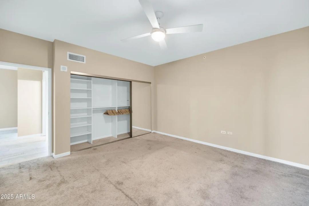 Real Estate Picture 12