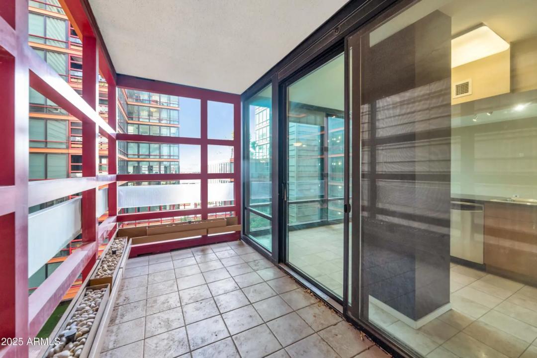 Real Estate Picture 17