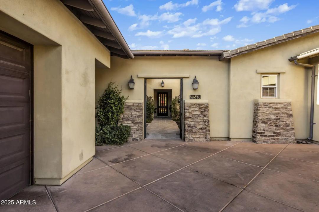 Real Estate Picture 9