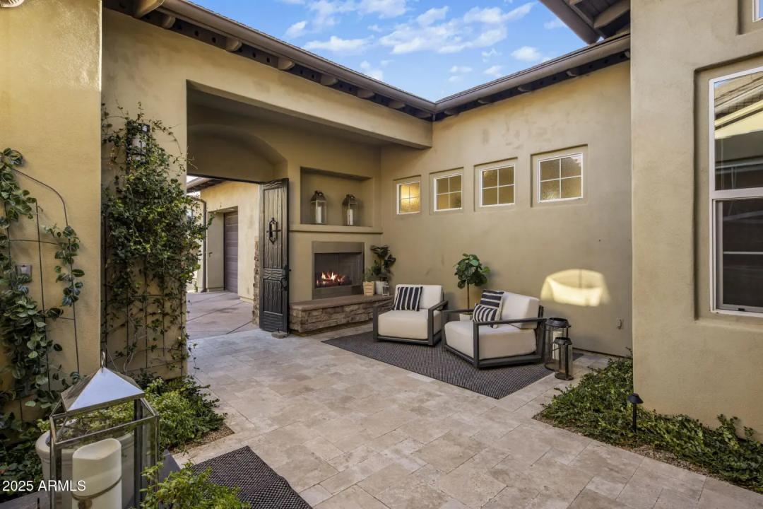 Real Estate Picture 11
