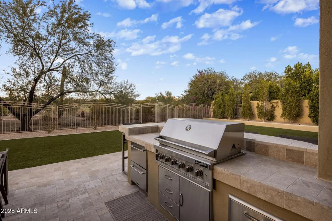 Real Estate Picture 38