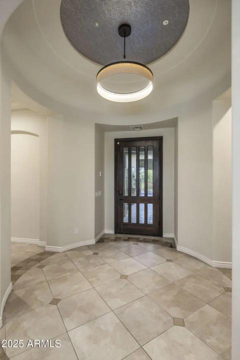 Real Estate Picture 12