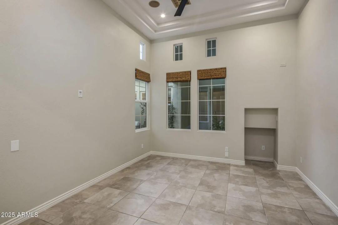 Real Estate Picture 30