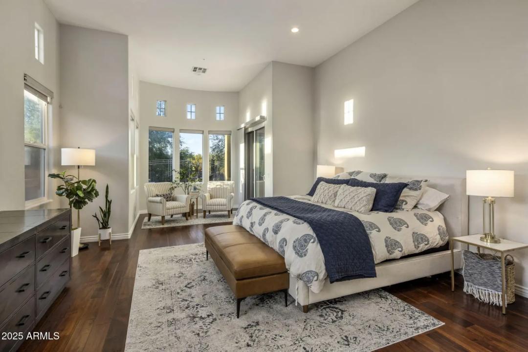 Real Estate Picture 23
