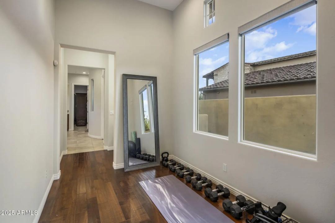 Real Estate Picture 25