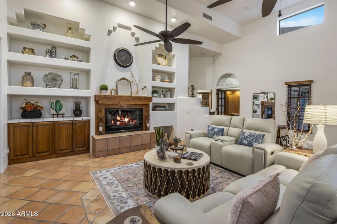 Real Estate Picture 17