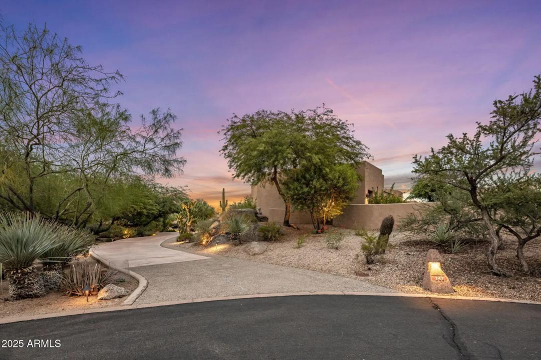 Real Estate Picture 3