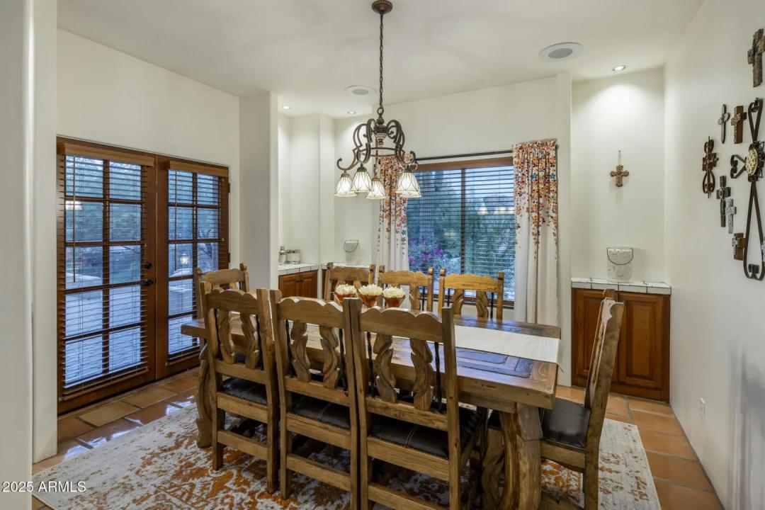 Real Estate Picture 23