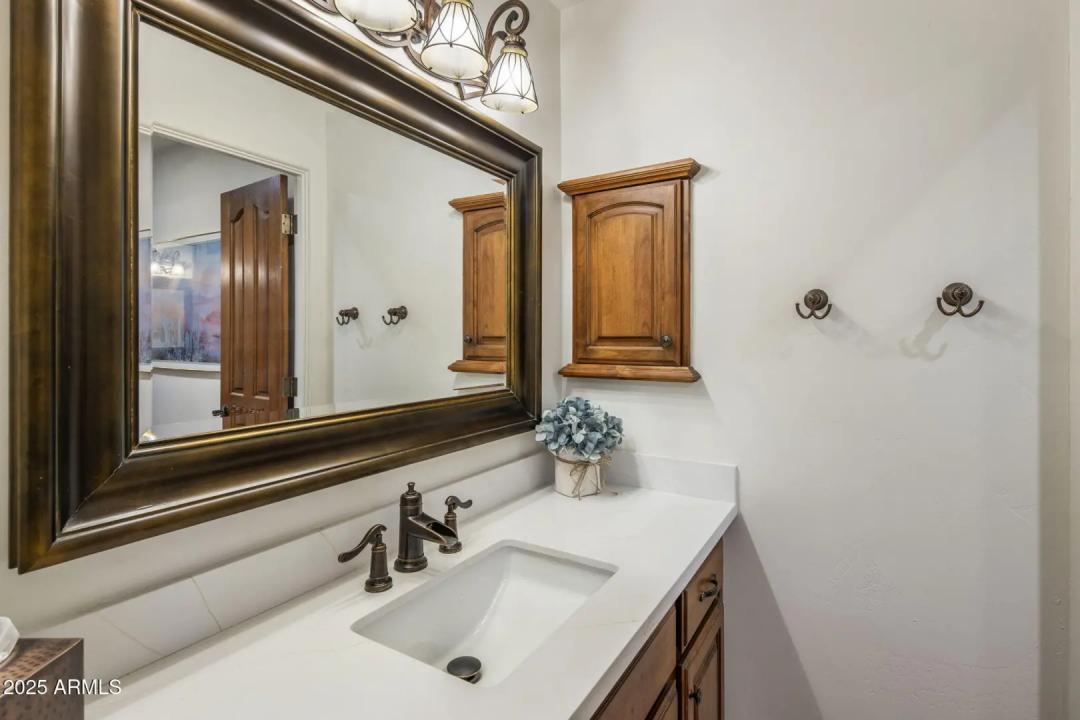 Real Estate Picture 39