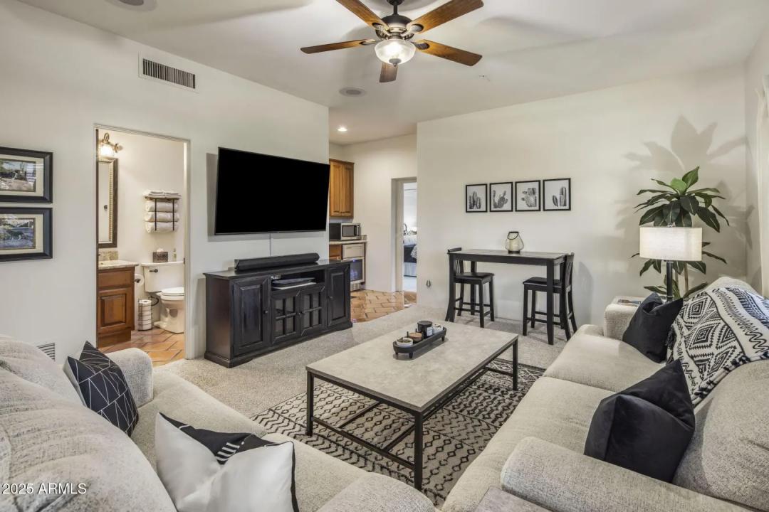 Real Estate Picture 43