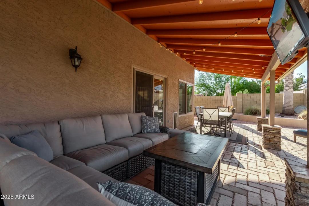 Real Estate Picture 17