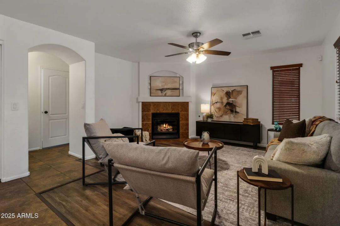 Real Estate Picture 8