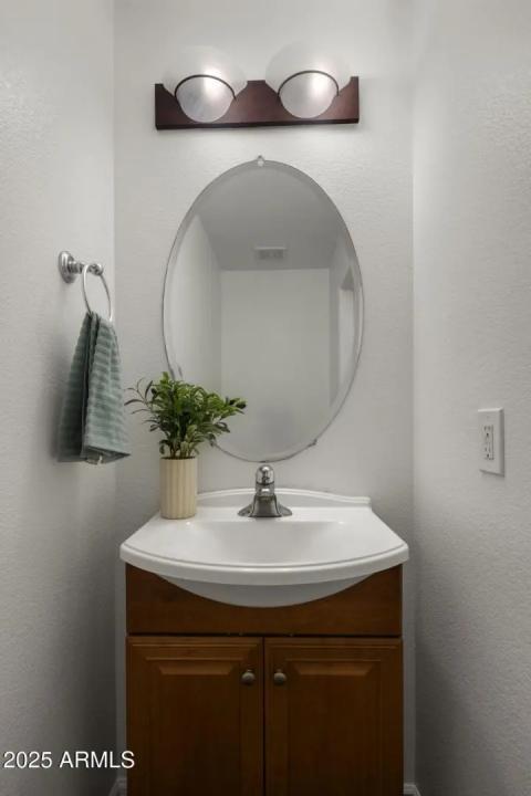 Real Estate Picture 16