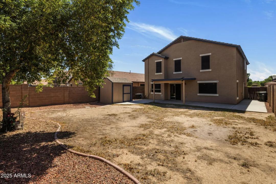 Real Estate Picture 18