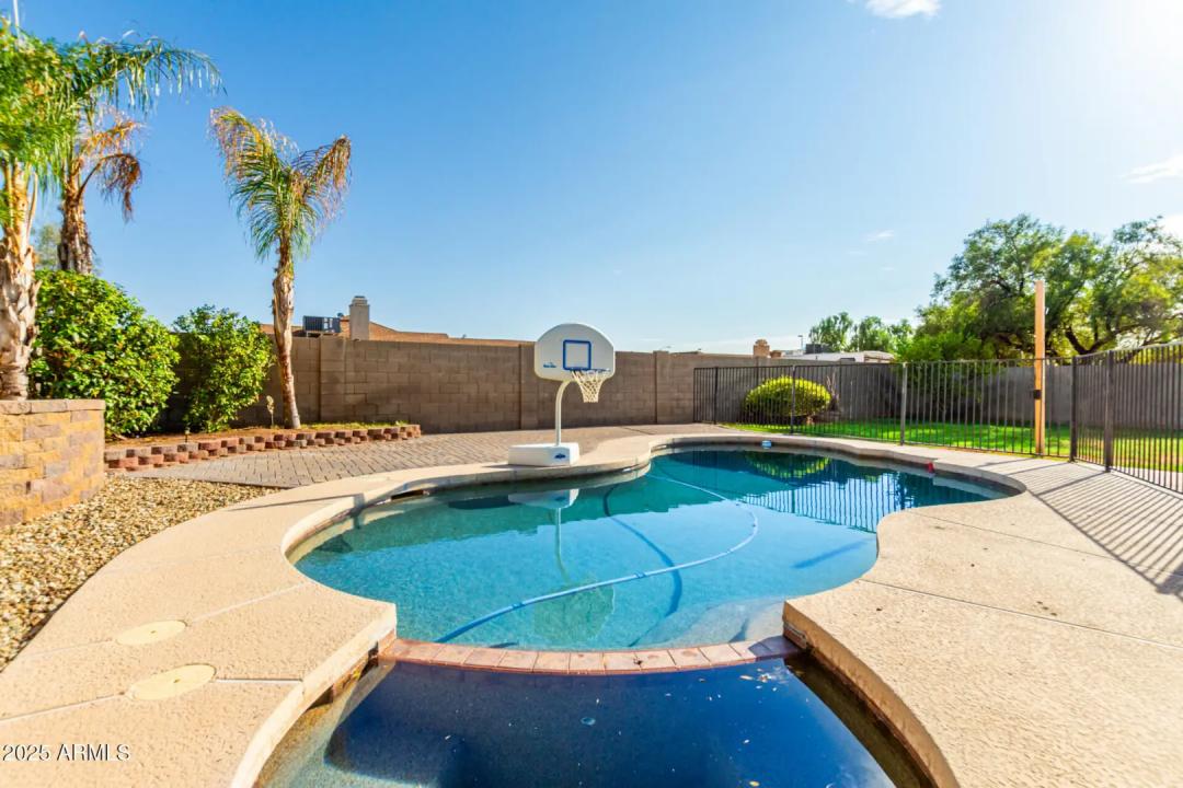 Real Estate Picture 20