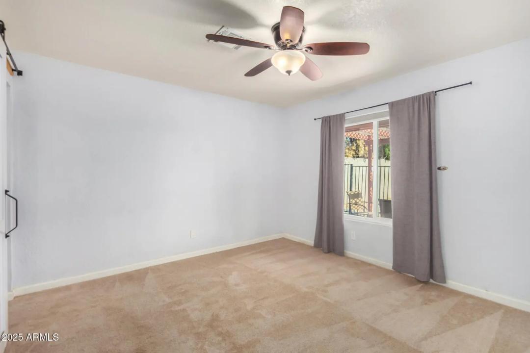 Real Estate Picture 10