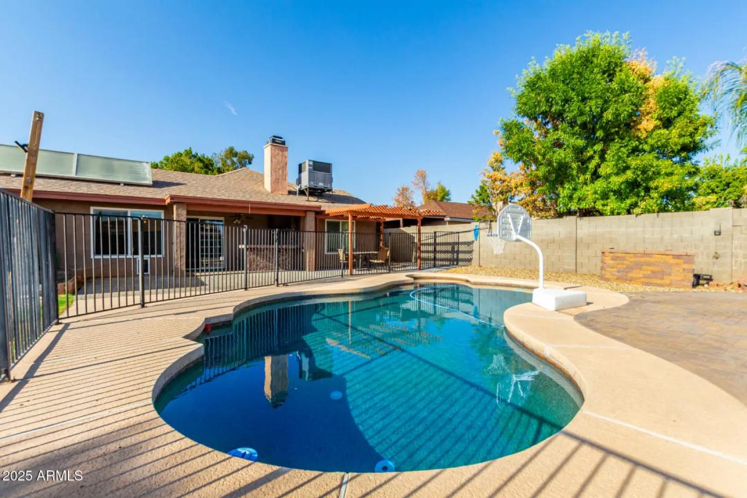 Real Estate Picture 19