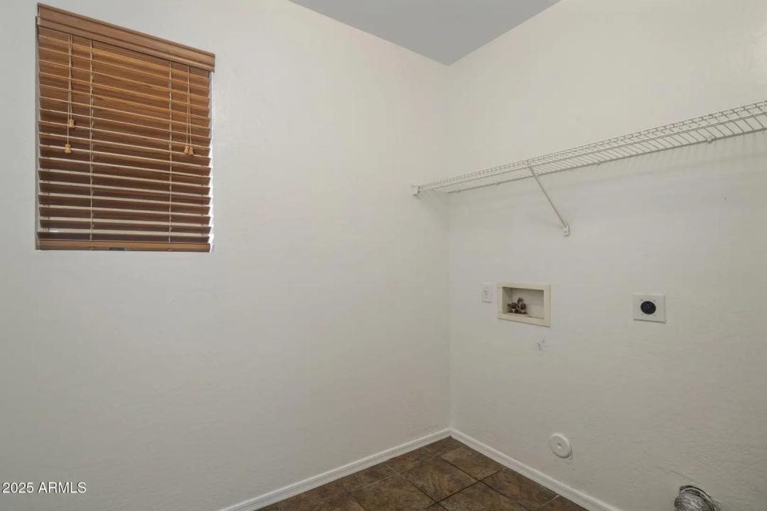 Real Estate Picture 28