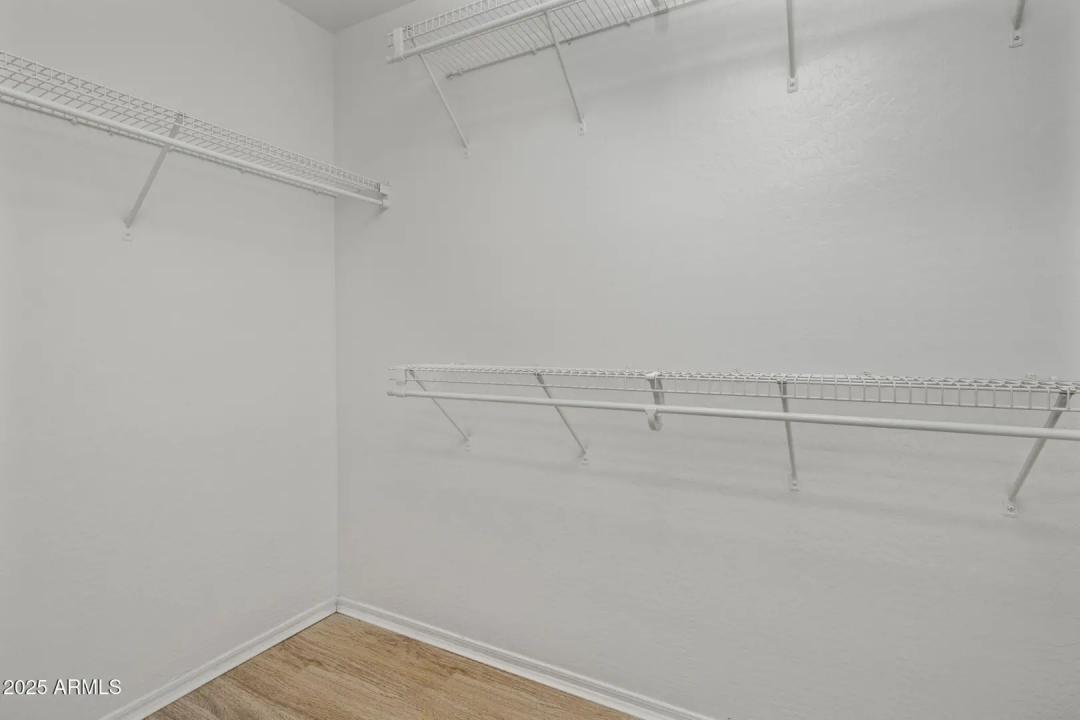 Real Estate Picture 18