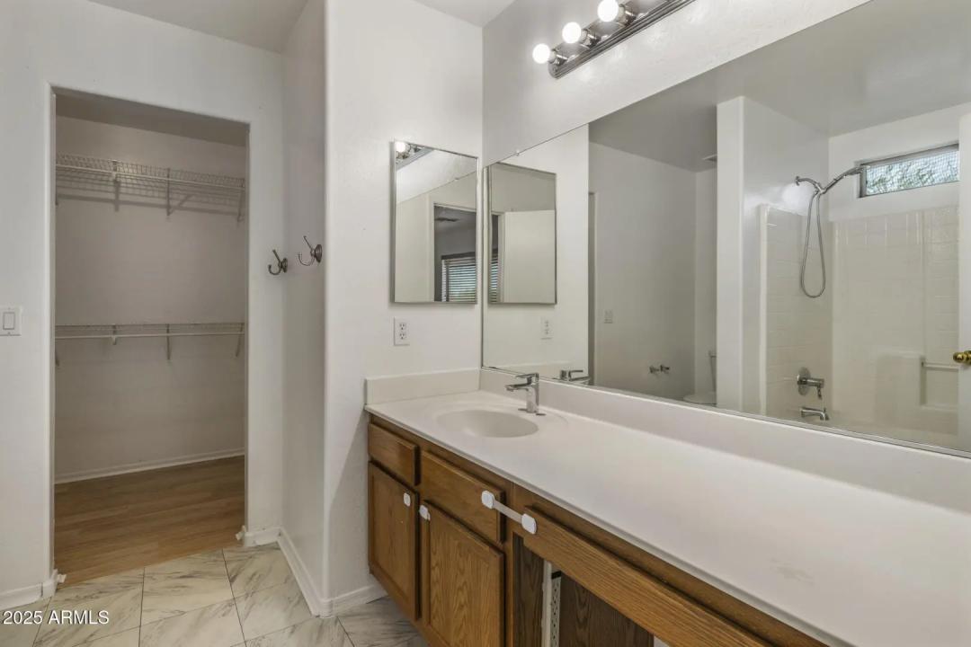 Real Estate Picture 20