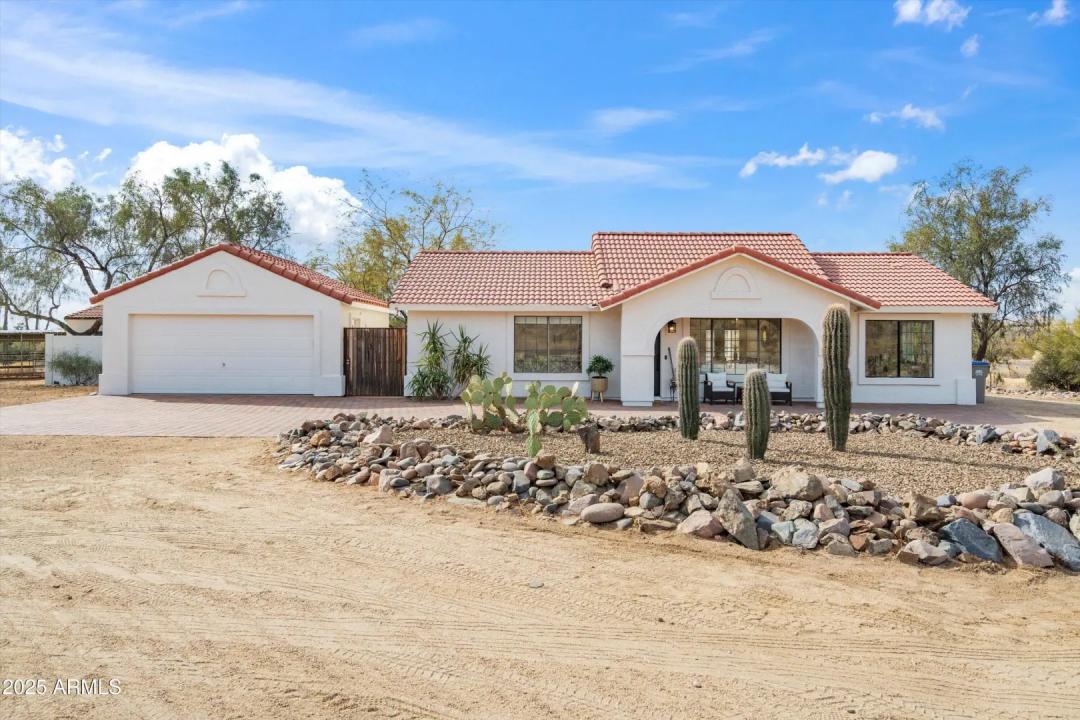 Real Estate Picture 1