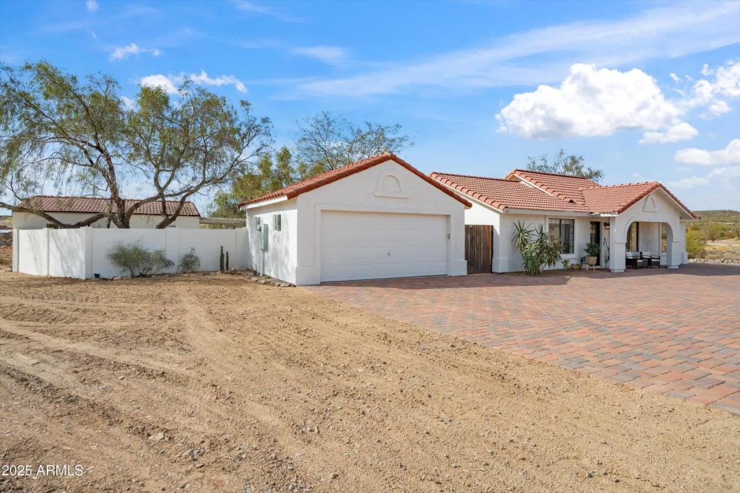 Real Estate Picture 27