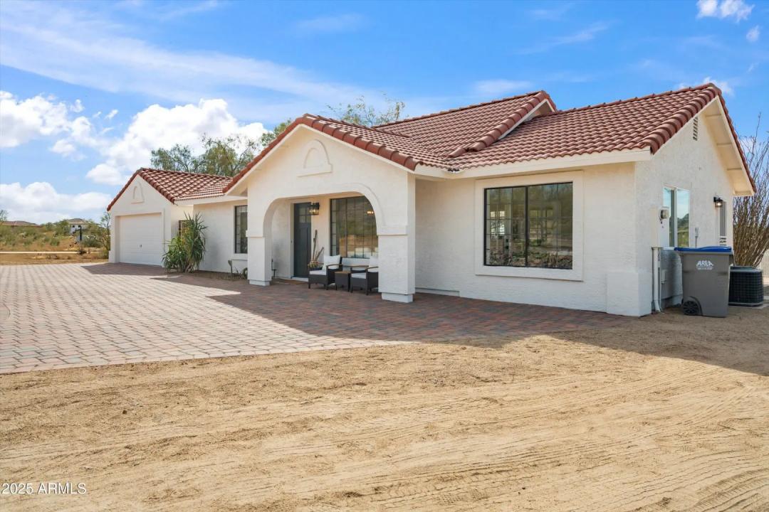 Real Estate Picture 28
