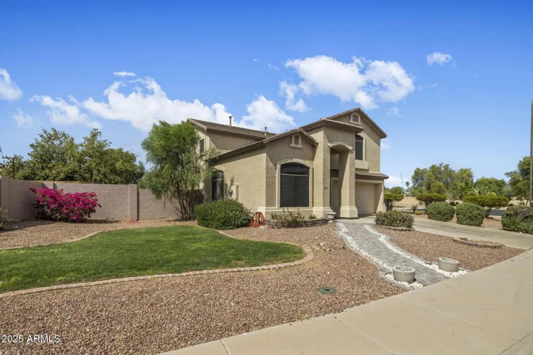 Real Estate Picture 2