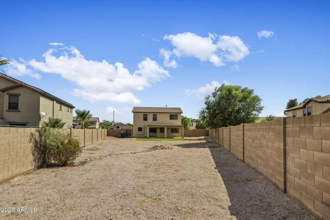 Real Estate Picture 21