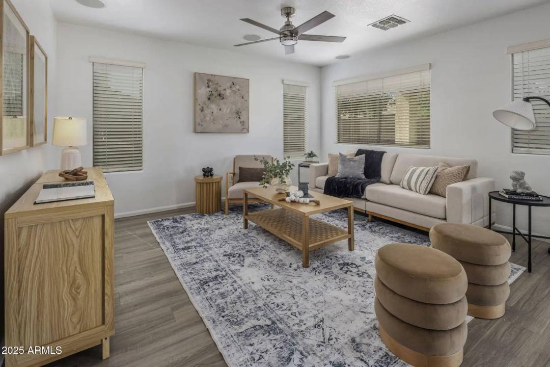 Real Estate Picture 7