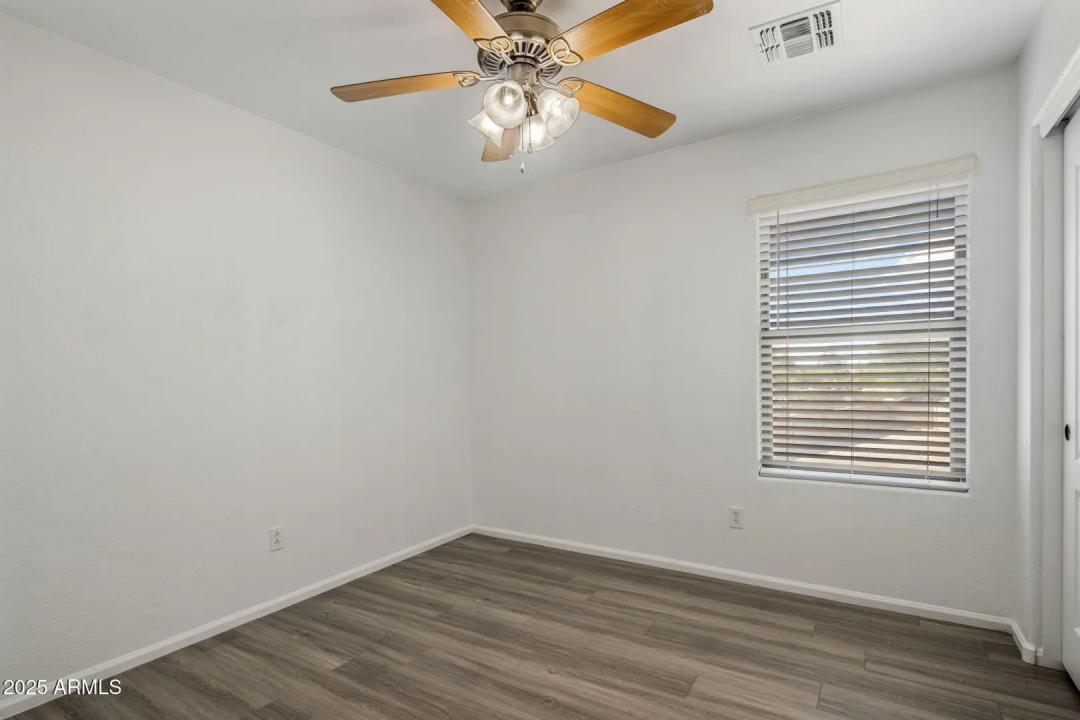 Real Estate Picture 26