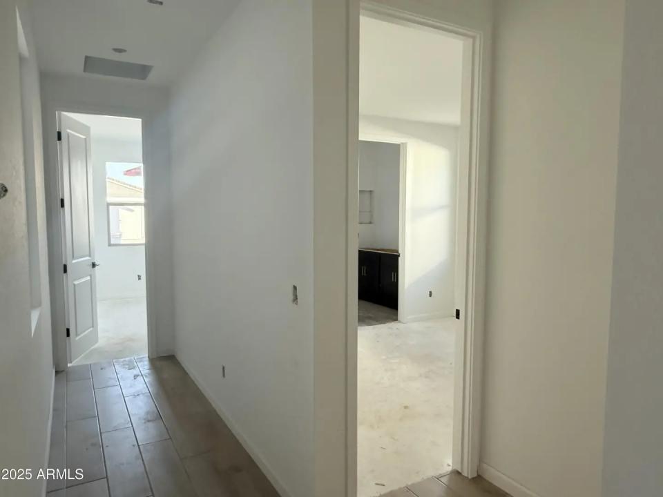 Real Estate Picture 5