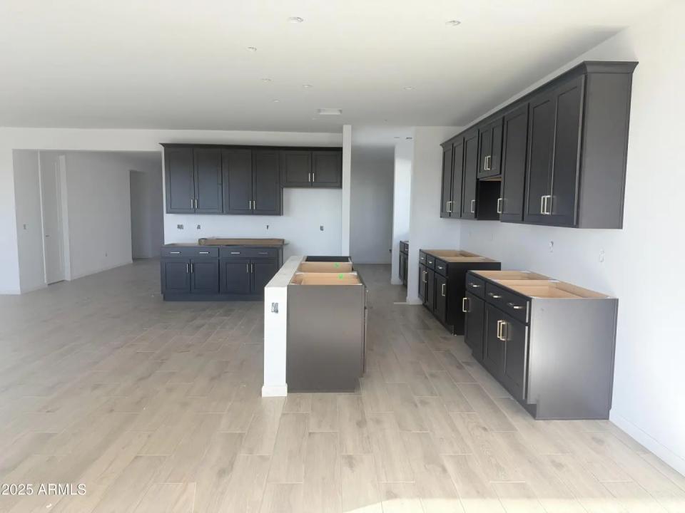 Real Estate Picture 18